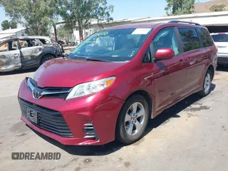 2020 Toyota Sienna LE Auto Access Seat с VIN 5TDKZ3DC7LS060864, выставлен на аукционе IAAI как лот 42518168 с пробегом 58 724 миль миль и . История ставок и продаж доступна на DreamBid. Изображение 17.