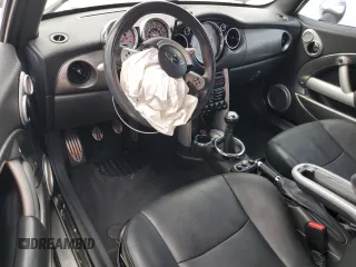 2006 MINI Convertible S z VIN WMWRH335X6TF87128, wystawiony jako Copart lot #51917565 z przebiegiem 91 741 mil mil oraz Szkoda całkowita • Salvage title. Historia ofert i sprzedaży dostępna na DreamBid. Obrazek 8.