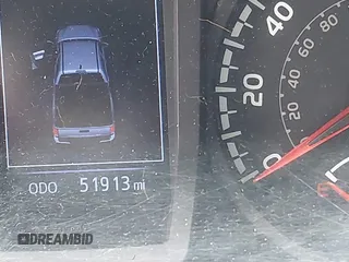2019 Toyota Tacoma SR с VIN 5TFAX5GN0KX155401, выставлен на аукционе IAAI как лот 42753025 с пробегом 51 913 миль миль и . История ставок и продаж доступна на DreamBid. Изображение 16.