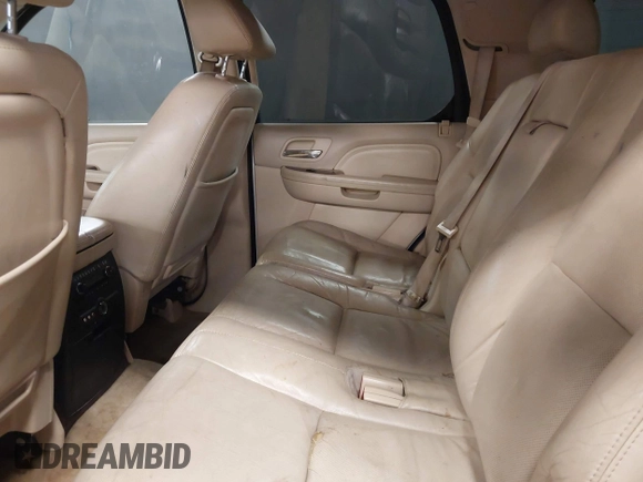 2007 Cadillac Escalade z VIN 1GYFK63837R238451, wystawiony jako IAAI lot #42368857 z przebiegiem 182 030 mil mil oraz . Historia ofert i sprzedaży dostępna na DreamBid. Obrazek 8.