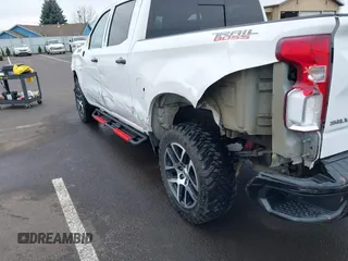 2019 Chevrolet Silverado 1500 LT Trail Boss with VIN 1GCPYFED2KZ261473, listed as a IAAI auction lot 41824661 with 88,206 mi miles and . Bid and sale history available at DreamBid. Image 18.