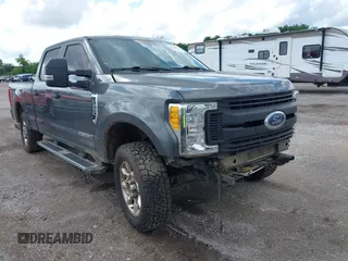 2017 Ford F-250 Lariat с VIN 1FT7W2BTXHEC68228, выставлен на аукционе IAAI как лот 42333514 с пробегом Не указан миль и . История ставок и продаж доступна на DreamBid. Изображение 1.