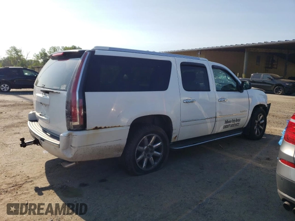 2010 GMC Yukon XL Denali with VIN 1GKUKMEF0AR209403, listed as a Copart auction lot 61909074 with 272,580 mi miles and Salvage Title. Bid and sale history available at carsss.com. Image 3.