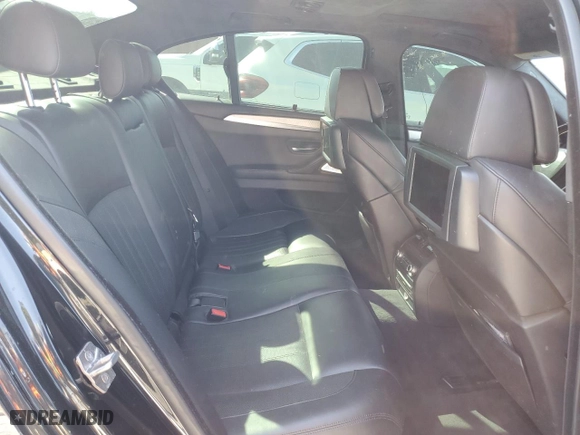 2013 BMW M5 with VIN WBSFV9C55DC772482, listed as a Copart auction lot 52575345 with 173,513 mi miles and Clean Title. Bid and sale history available at carsss.com. Image 10.