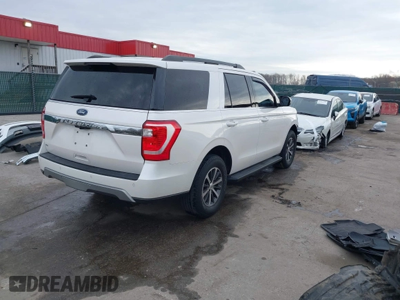 2019 Ford Expedition XLT with VIN 1FMJU1JT9KEA80164, listed as a IAAI auction lot 41907871 with 28,407 mi miles. Bid and sale history available at carsss.com. Image 4.
