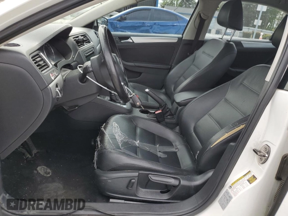 2013 Volkswagen Jetta Sedan SE with VIN 3VWDP7AJ4DM205057, listed as a Copart auction lot 53353595 with 198,500 mi miles and Salvage Title. Bid and sale history available at carsss.com. Image 7.