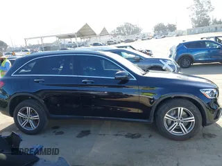 2022 Mercedes-Benz GLC 300 with VIN W1N0G8DB2NV399762, listed as a IAAI auction lot 42311304 with 20,421 mi miles and . Bid and sale history available at DreamBid. Image 14.