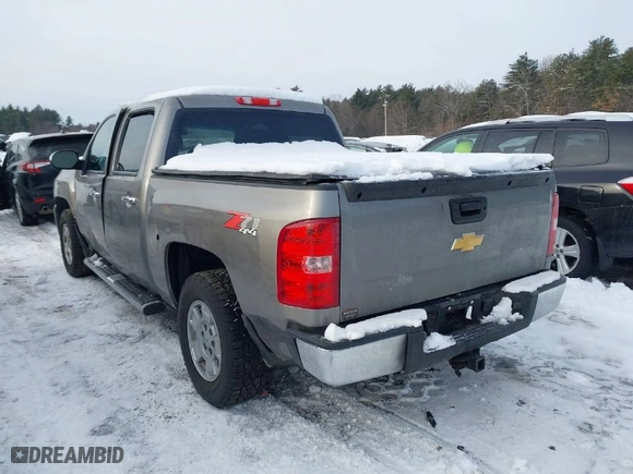 2012 Chevrolet Silverado 1500 LT with VIN 3GCPKSE78CG203308, listed as a IAAI auction lot 41527725 with 145,656 mi miles. Bid and sale history available at carsss.com. Image 3.
