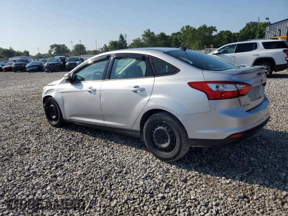 2013 Ford Focus SE with VIN 1FADP3F20DL142026, listed as a Copart auction lot 61855025 with 148,851 mi miles and Salvage title. Bid and sale history available at DreamBid. Image 2.