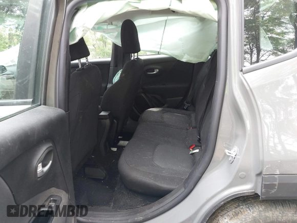 2020 Jeep Renegade Jeepster with VIN ZACNJBAB3LPL87508, listed as a IAAI auction lot 42381489 with Not provided miles and . Bid and sale history available at DreamBid. Image 8.