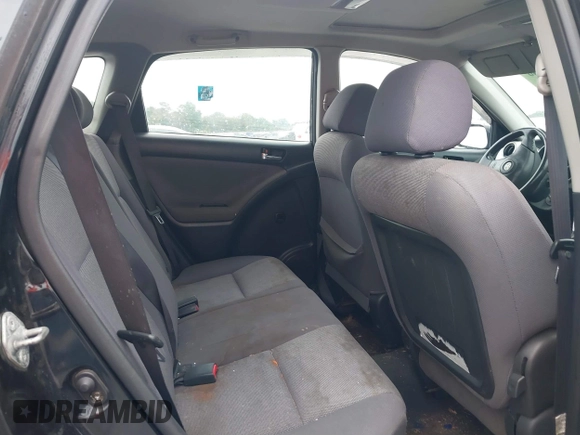 2004 Toyota Matrix Std with VIN 2T1KR32E44C207298, listed as a IAAI auction lot 40333656 with 176,428 mi miles. Bid and sale history available at carsss.com. Image 8.