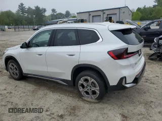 2023 BMW X1 xDrive28i z VIN WBX73EF0XP5W51338, wystawiony jako Copart lot #56116895 z przebiegiem 29 305 mil mil oraz Szkody całkowita. Historia ofert i sprzedaży dostępna na DreamBid. Obrazek 2.