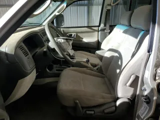 2002 Mitsubishi Montero ES z VIN JA4LS21H32J058330, wystawiony jako Copart lot #83523844 z przebiegiem 186 781 mil mil oraz Szkoda całkowita • Salvage title. Historia ofert i sprzedaży dostępna na DreamBid. Obrazek 7.