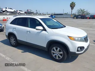 2013 Kia Sorento LX with VIN 5XYKT3A61DG317094, listed as a IAAI auction lot 42747947 with 235,917 mi miles and . Bid and sale history available at DreamBid. Image 1.