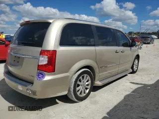 2016 Chrysler Town & Country Limited Platinum with VIN 2C4RC1GG8GR127604, listed as a Copart auction lot 77874084 with 0 mi miles and Salvage Title. Bid and sale history available at carsss.com. Image 3.