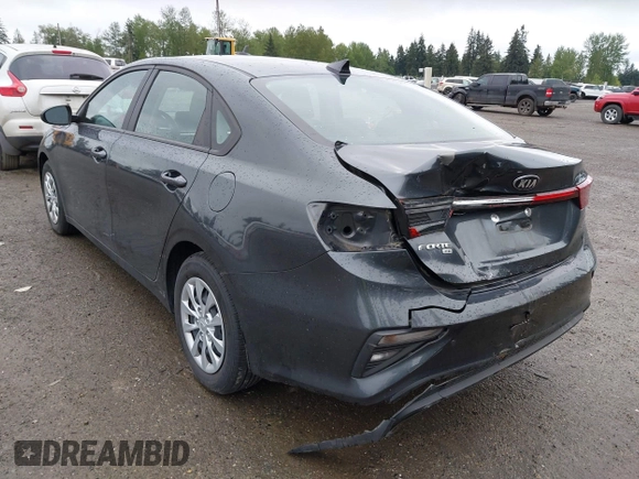 2021 Kia Forte LXS with VIN 3KPF24AD9ME267065, listed as a IAAI auction lot 42139392 with 85,763 mi miles. Bid and sale history available at carsss.com. Image 3.