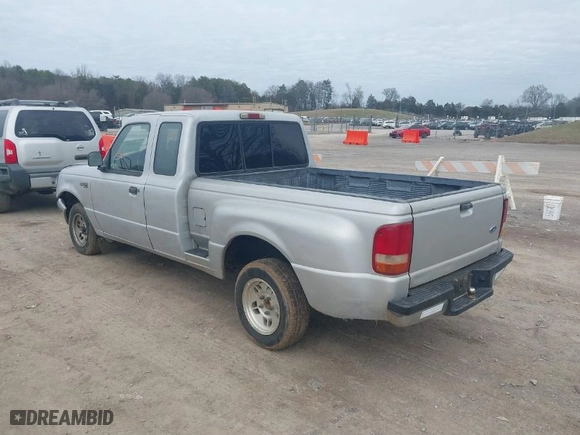 1996 Ford Ranger XL with VIN 1FTCR14A2TPA33525, listed as a IAAI auction lot 41602295 with 209,805 mi miles. Bid and sale history available at carsss.com. Image 3.