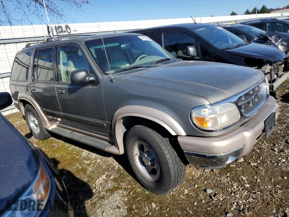 2000 Ford Explorer Eddie Bauer with VIN 1FMZU74E3YZB45594, listed as a Copart auction lot 45161085 with 185,791 mi miles and Clean title. Bid and sale history available at DreamBid. Image 4.