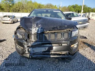 2018 Jeep Compass Altitude with VIN 3C4NJCBBXJT318361, listed as a Copart auction lot 51992595 with Not provided miles and Salvage title. Bid and sale history available at DreamBid. Image 5.