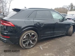 2021 Audi RS Q8 z VIN WU1ARBF12MD011914, wystawiony jako IAAI lot #41696065 z przebiegiem 142 071 mil mil oraz . Historia ofert i sprzedaży dostępna na DreamBid. Obrazek 13.
