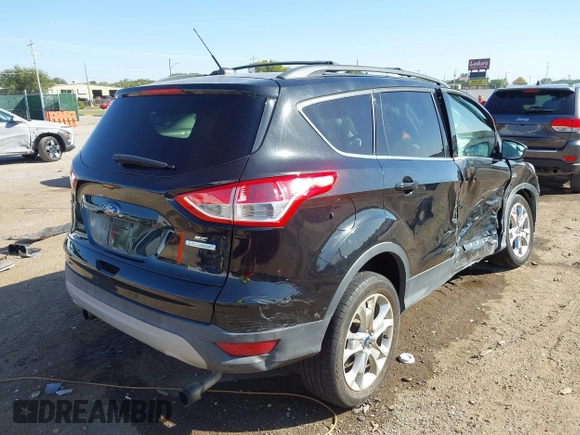 2013 Ford Escape SE with VIN 1FMCU0GX3DUA53113, listed as a IAAI auction lot 40497958 with 132,367 mi miles and . Bid and sale history available at carsss.com. Image 4.