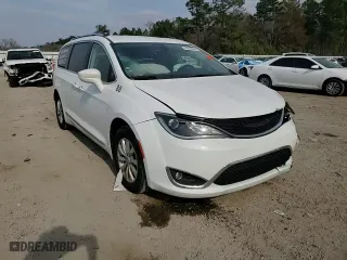 2019 Chrysler Pacifica Touring L with VIN 2C4RC1BG4KR537378, listed as a Copart auction lot 44048635 with 183,539 mi miles and Salvage Title. Bid and sale history available at carsss.com. Image 12.