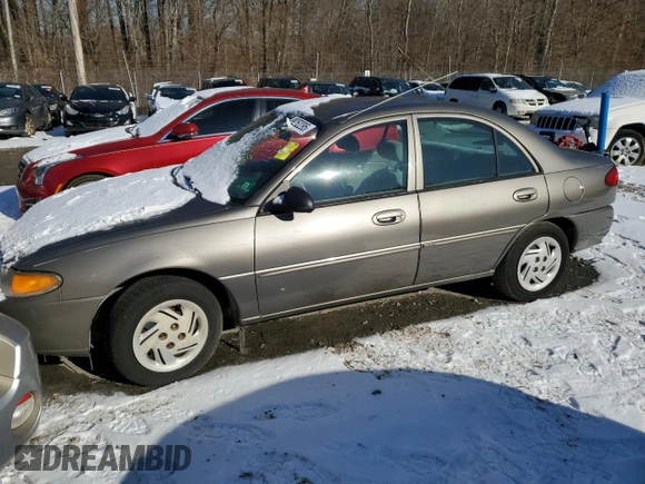 2001 Ford Escort Fleet z VIN 3FAFP13P91R211189, wystawiony jako Copart lot #88252295 z przebiegiem 71 605 mil mil oraz Szkoda całkowita • Salvage title. Historia ofert i sprzedaży dostępna na DreamBid. Obrazek 1.