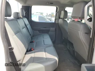 2022 Ford F-150 XL z VIN 1FTFW1E82NFA52487, wystawiony jako Copart lot #51443685 z przebiegiem 33 188 mil mil oraz Szkoda całkowita • Salvage title. Historia ofert i sprzedaży dostępna na DreamBid. Obrazek 10.
