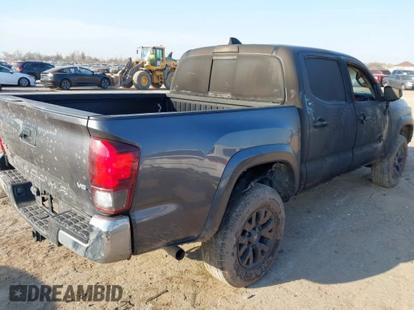2021 Toyota Tacoma SR z VIN 5TFCZ5AN3MX272033, wystawiony jako IAAI lot #41689129 z przebiegiem Nie podano mil oraz . Historia ofert i sprzedaży dostępna na DreamBid. Obrazek 4.