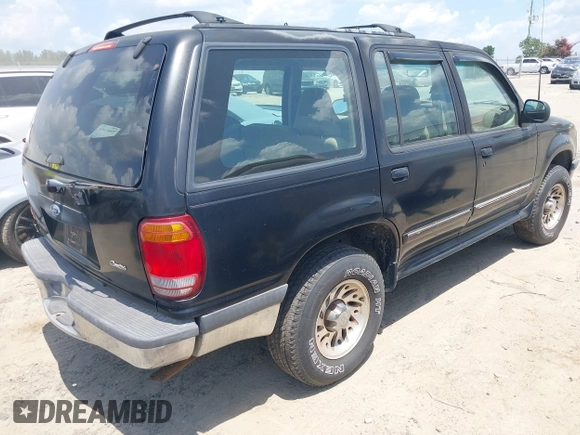 1998 Ford Explorer XL z VIN 1FMZU34X4WUC94388, wystawiony jako IAAI lot #42822057 z przebiegiem 232 117 mil mil oraz . Historia ofert i sprzedaży dostępna na DreamBid. Obrazek 4.