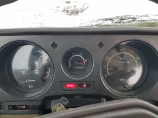 1985 Toyota Land Cruiser z VIN JT3FJ60G8F1127643, wystawiony jako Copart lot #46289955 z przebiegiem 276 869 mil mil oraz Czysty tytuł • Clean title. Historia ofert i sprzedaży dostępna na DreamBid. Obrazek 9.