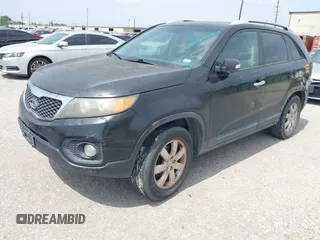 2013 Kia Sorento LX with VIN 5XYKT3A67DG359284, listed as a IAAI auction lot 42644742 with 258,998 mi miles and . Bid and sale history available at DreamBid. Image 2.