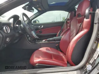 2014 Mercedes-Benz SLK 350 z VIN WDDPK5HA6EF091935, wystawiony jako Copart lot #62969735 z przebiegiem 72 049 mil mil oraz Szkoda całkowita • Salvage title. Historia ofert i sprzedaży dostępna na DreamBid. Obrazek 7.