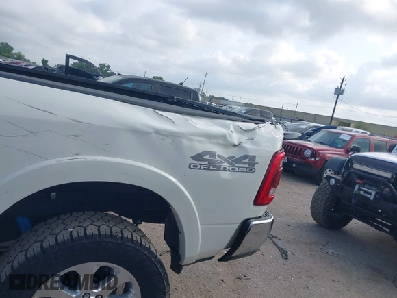 2022 Ram 2500 Laramie with VIN 3C6UR5FL3NG310109, listed as a IAAI auction lot 42169544 with 88,817 mi miles. Bid and sale history available at carsss.com. Image 6.