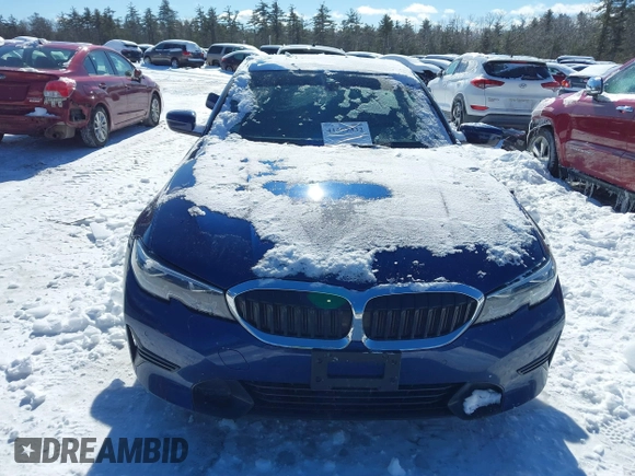 2019 BMW 3 Series 330i xDrive with VIN WBA5R7C59KAJ82495, listed as a IAAI auction lot 41597332 with 79,192 mi miles. Bid and sale history available at carsss.com. Image 13.