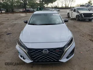 2024 Nissan Altima 2.5 SR with VIN 1N4BL4CV0RN407725, listed as a Copart auction lot 86697514 with 7,582 mi miles and Salvage Title. Bid and sale history available at carsss.com. Image 5.