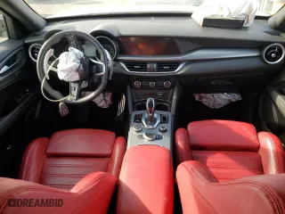 2023 Alfa Romeo Stelvio Ti with VIN ZASPAKBN2P7D64686, listed as a Copart auction lot 84976964 with 0 mi miles and Salvage Title. Bid and sale history available at carsss.com. Image 8.