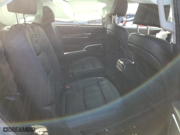 2022 Kia Telluride SX with VIN 5XYP5DHC7NG311271, listed as a Copart auction lot 49354935 with 39,752 mi miles and Salvage Title. Bid and sale history available at carsss.com. Image 11.