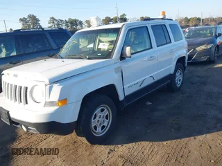 2014 Jeep Patriot Sport with VIN 1C4NJRBB8ED689405, listed as a IAAI auction lot 41679626 with Not Provided miles. Bid and sale history available at carsss.com. Image 2.
