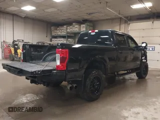 2019 Ford F-250 XL z VIN 1FT7W2BT6KEF45755, wystawiony jako IAAI lot #41684286 z przebiegiem 113 157 mil mil oraz . Historia ofert i sprzedaży dostępna na DreamBid. Obrazek 4.