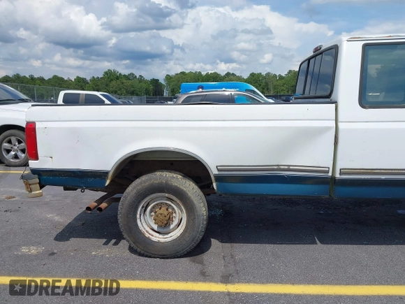 1997 Ford F-250 с VIN 1FTHX26H4VEA03307, выставлен на аукционе IAAI как лот 42491659 с пробегом 177 624 миль миль и . История ставок и продаж доступна на DreamBid. Изображение 12.