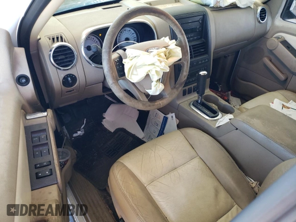 2007 Ford Explorer Sport Trac Limited z VIN 1FMEU53K97UB49560, wystawiony jako Copart lot #54001975 z przebiegiem 252 849 mil mil oraz Szkoda całkowita • Salvage title. Historia ofert i sprzedaży dostępna na DreamBid. Obrazek 8.