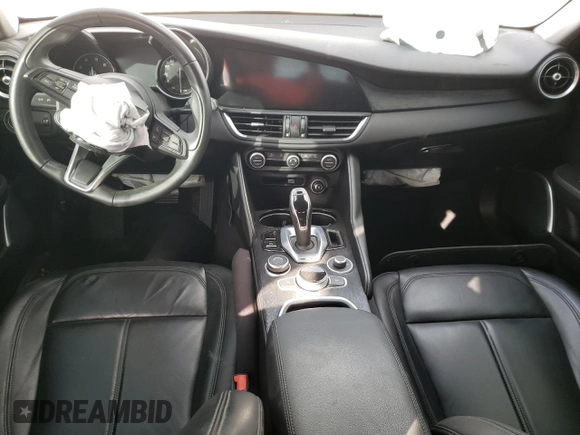2020 Alfa Romeo Giulia with VIN ZARFAMAN6L7624086, listed as a Copart auction lot 37449973 with 0 mi miles. Bid and sale history available at carsss.com. Image 8.