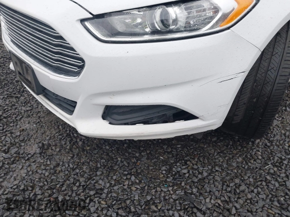 2013 Ford Fusion SE with VIN 3FA6P0H79DR126179, listed as a IAAI auction lot 41129882 with 176,135 mi miles. Bid and sale history available at carsss.com. Image 6.