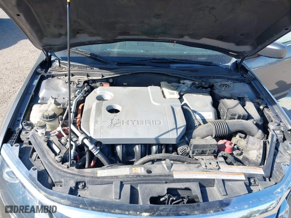 2011 Ford Fusion Hybrid with VIN 3FADP0L34BR290335, listed as a IAAI auction lot 42094674 with 171,391 mi miles. Bid and sale history available at carsss.com. Image 10.