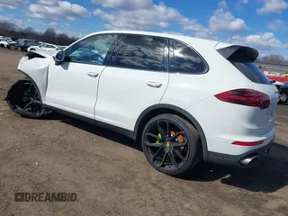 2016 Porsche Cayenne with VIN WP1AA2A26GLA02503, listed as a IAAI auction lot 41684700 with 90,495 mi miles. Bid and sale history available at carsss.com. Image 3.