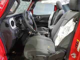 2024 Jeep Wrangler Sahara с VIN 1C4RJXP61RW270324, выставлен на аукционе Copart как лот 64820015 с пробегом 29 492 миль миль и Чистый • Clean title. История ставок и продаж доступна на DreamBid. Изображение 7.