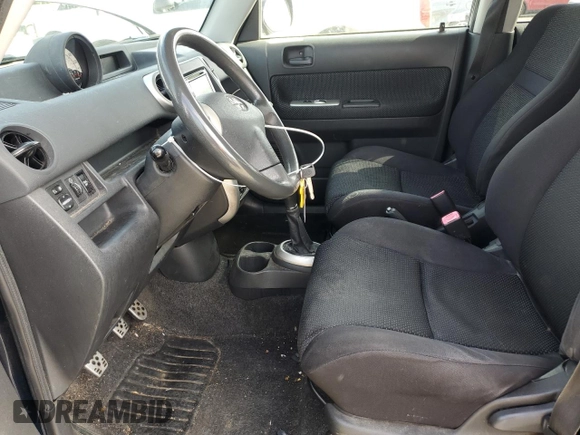 2004 Scion xB with VIN JTLKT334940152286, listed as a Copart auction lot 53234515 with 231,896 mi miles and Salvage Title. Bid and sale history available at DreamBid. Image 7.