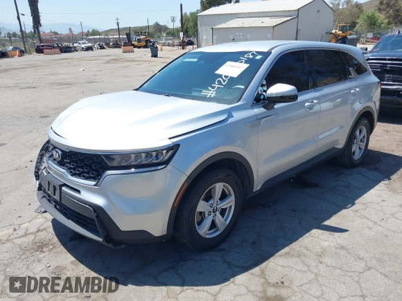 2021 Kia Sorento LX z VIN 5XYRG4LC5MG021586, wystawiony jako IAAI lot #42000187 z przebiegiem 81 046 mil mil oraz . Historia ofert i sprzedaży dostępna na DreamBid. Obrazek 20.