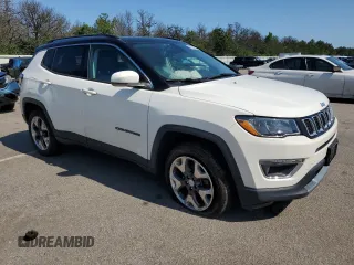 2019 Jeep Compass Limited z VIN 3C4NJDCB9KT842123, wystawiony jako Copart lot #61694615 z przebiegiem 76 536 mil mil oraz Szkoda całkowita • Salvage title. Historia ofert i sprzedaży dostępna na DreamBid. Obrazek 4.